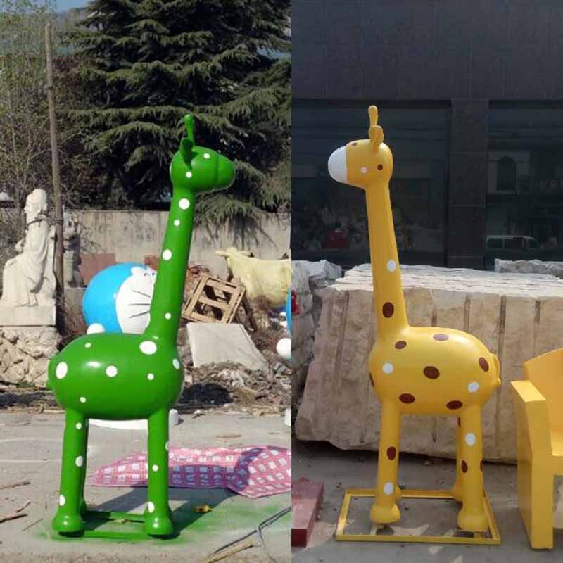 玻璃钢卡通小鹿雕塑树脂迷你长颈鹿小鹿模型 幼儿园游乐场摆件